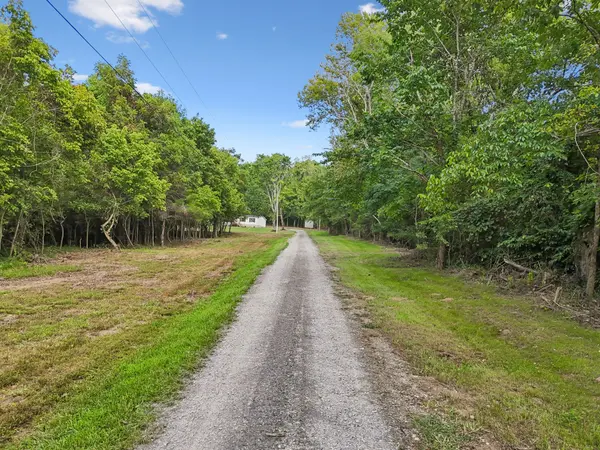 21 Vantrease Rd, Brush Creek, TN 38547
