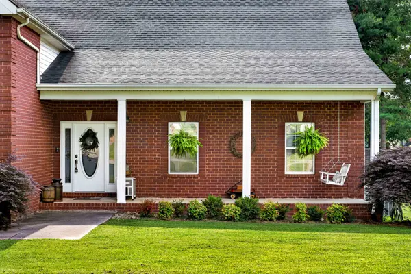 120 Strassle Dr, White House, TN 37188