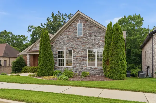 333 Bournemouth Ln, Hermitage, TN 37076
