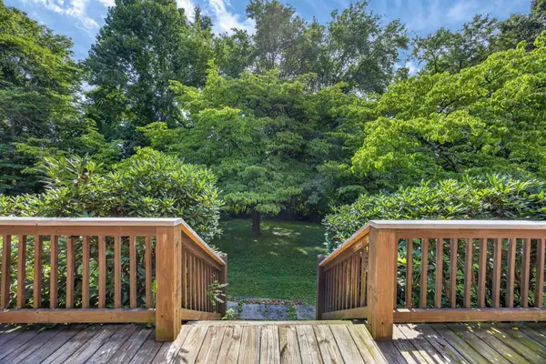 2650 Oak Park Dr, Cookeville, TN 38506