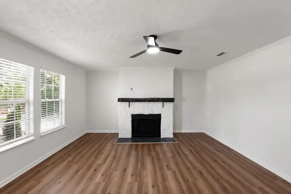 111 Frontier Ln, La Vergne, TN 37086