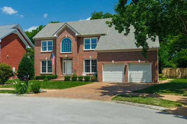620 Crofton Park Ln, Franklin, TN 37069