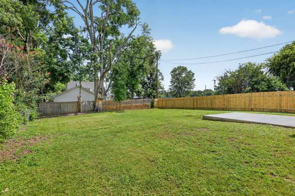 1025 Maplewood Pl, Nashville, TN 37216