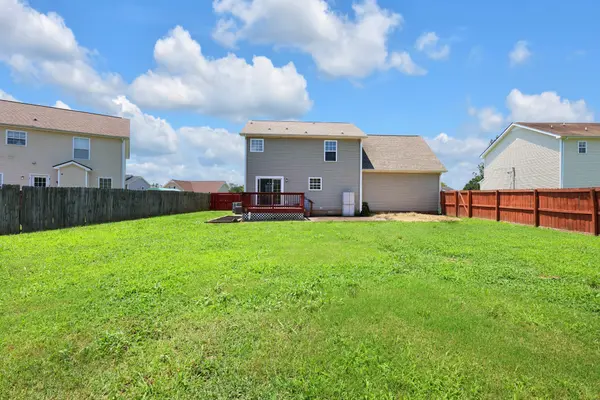 1271 Archwood Dr, Clarksville, TN 37042