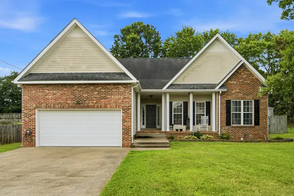 3116 Buckshot Dr, Clarksville, TN 37043