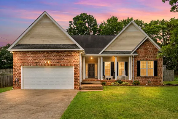 3116 Buckshot Dr, Clarksville, TN 37043