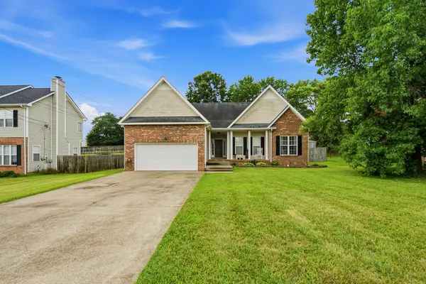 3116 Buckshot Dr, Clarksville, TN 37043