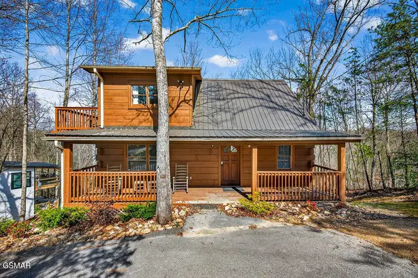 745 Ski View Lane, Pigeon Forge, TN 37876
