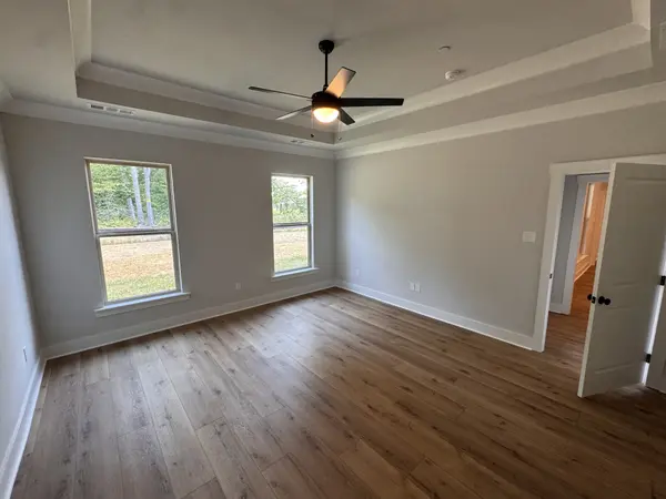 8638 Turnbull Dr, Pleasant View, TN 37146