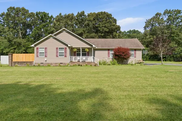 671 Circle Dr, Manchester, TN 37355