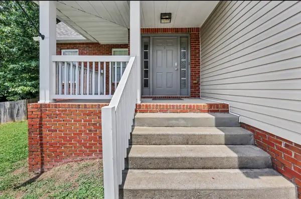 3129 Holly Pt, Clarksville, TN 37043