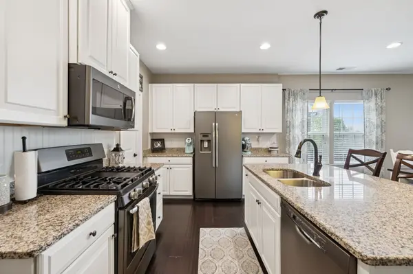 2608 Bluffton Ln, Columbia, TN 38401