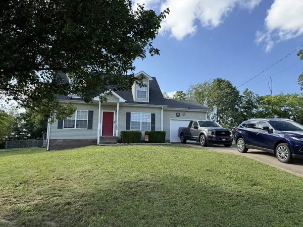 106 Chase Ct, Oak Grove, KY 42262