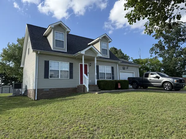 106 Chase Ct, Oak Grove, KY 42262