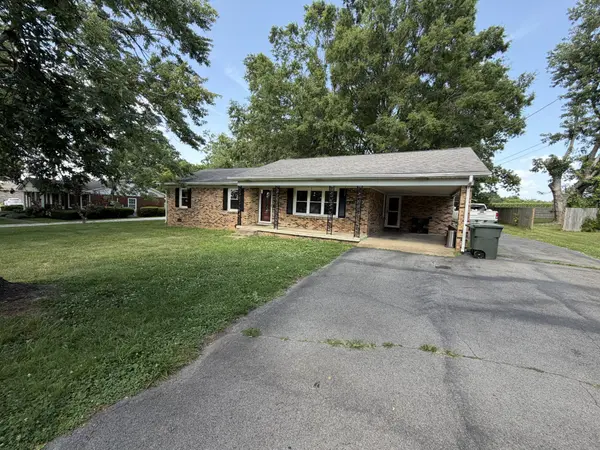 108 Riggs Ave, Portland, TN 37148
