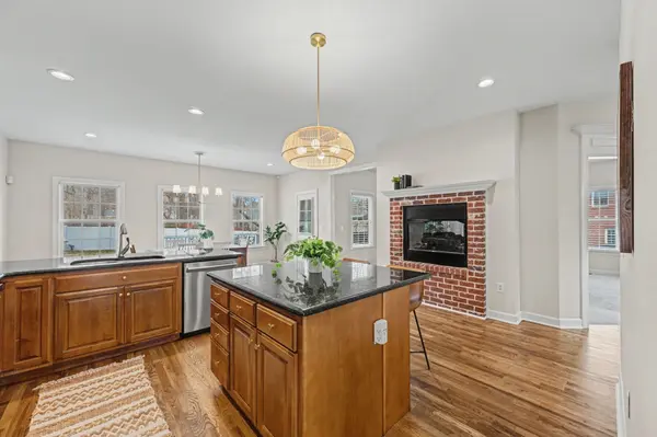 1060 Auldridge Dr, Spring Hill, TN 37174