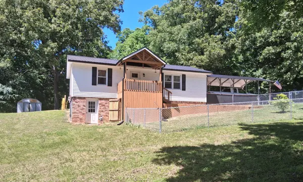 60 Jayson St, Camden, TN 38320