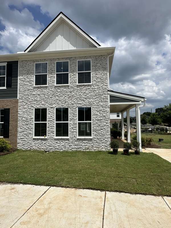 300 Hanbury Way, Lebanon, TN 37087