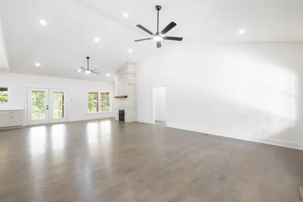 2963 Summertown Hwy, Summertown, TN 38483