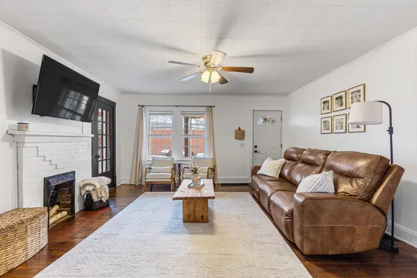 908 E Madison Avenue, Athens, TN 37303