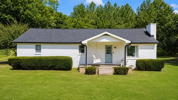 425 E Piney Rd,  Dickson,  TN 37055