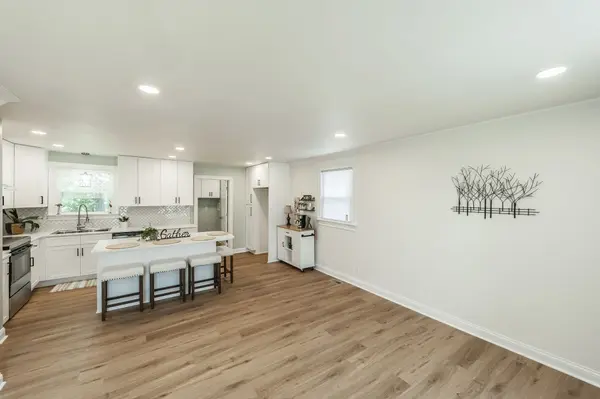 112 Crestmont Dr, Hendersonville, TN 37075