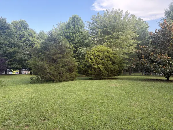 1324 Hidden Valley Cir, Mcminnville, TN 37110