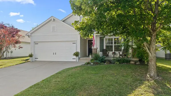1038 Lexington Farms Dr, Spring Hill, TN 37174