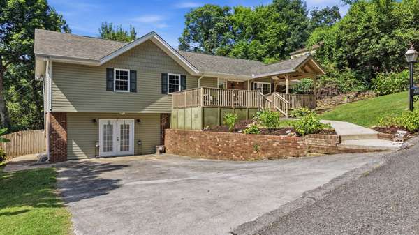 4557 N Ravenwood Drive #N, Chattanooga, TN 37415
