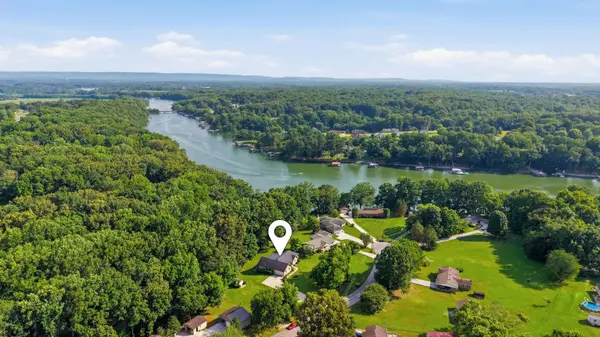 195 Westwood Ct, Estill Springs, TN 37330