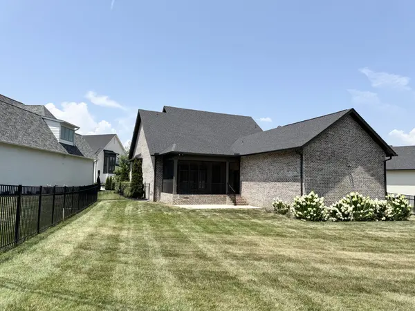 9374 Calder Cir, Ooltewah, TN 37363