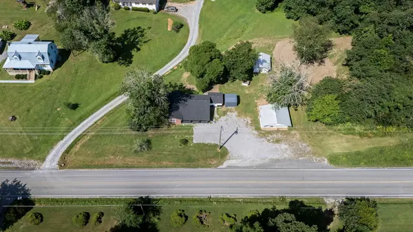 738 Old McMinnville Hwy, Woodbury, TN 37190