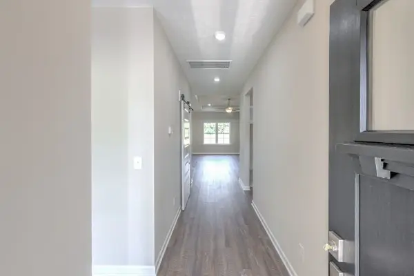 21 Bartow St, Decherd, TN 37324