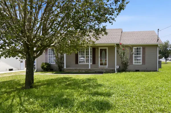 405 Fairway Grn, Shelbyville, TN 37160