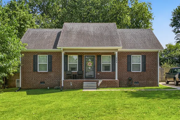 208 Pitt Ln, Springfield, TN 37172