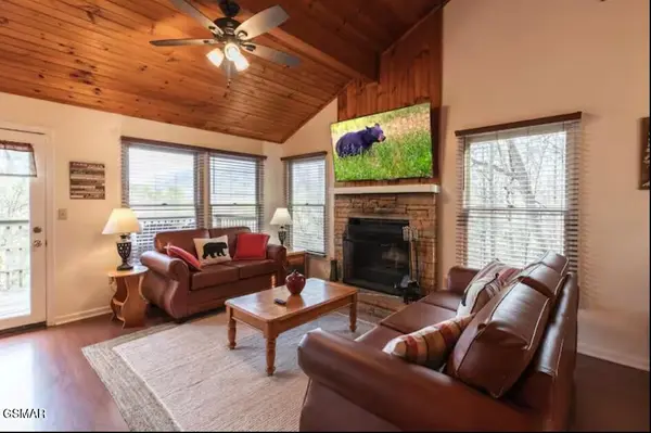 3607 Birdie Lane, Gatlinburg, TN 37738