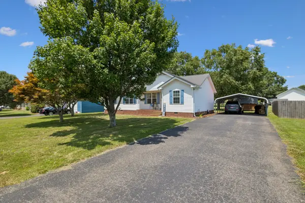 114 Kenwood Dr, Portland, TN 37148