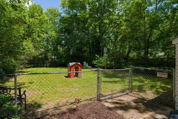 1400 Sunnyfield Lane, Chattanooga, TN 37412
