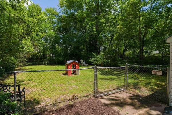 1400 Sunnyfield Lane, Chattanooga, TN 37412