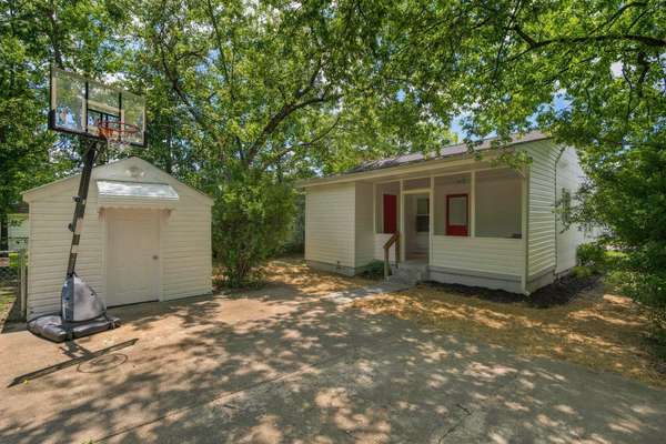 1400 Sunnyfield Lane, Chattanooga, TN 37412