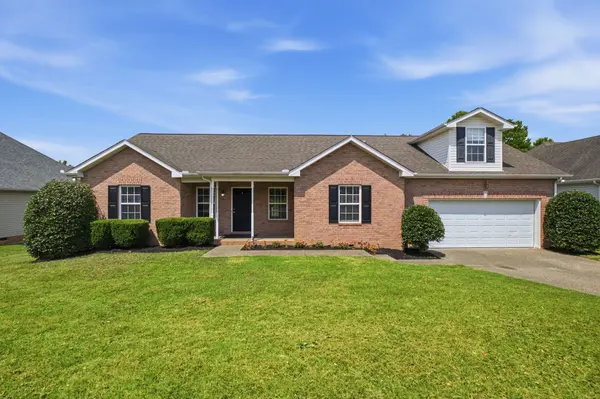 106 Cambridge Dr, Gallatin, TN 37066