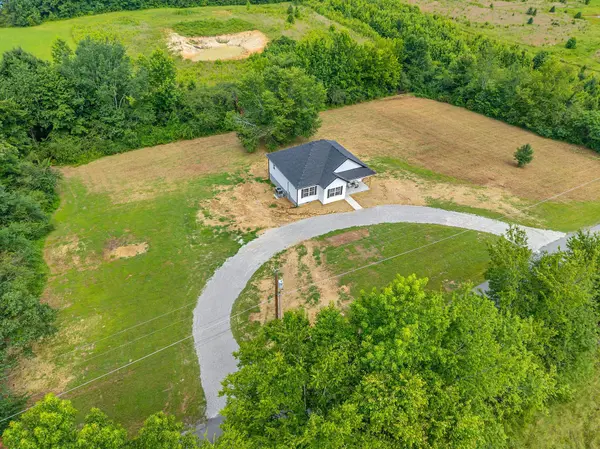 126 Old Garners Creek Road, Dickson, TN 37055