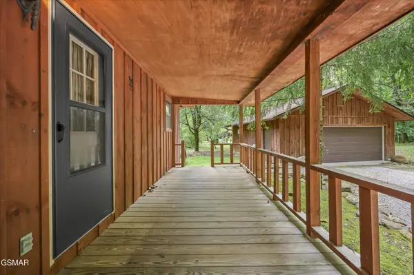 2876 McMahan Sawmill Road, Sevierville, TN 37862