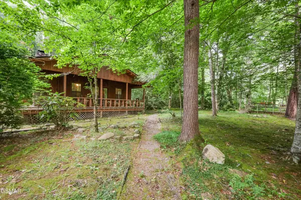 2876 McMahan Sawmill Road, Sevierville, TN 37862