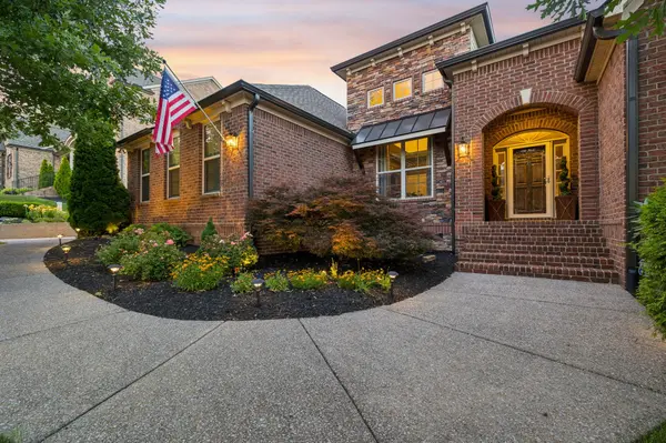 6732 Falls Ridge Ln, College Grove, TN 37046