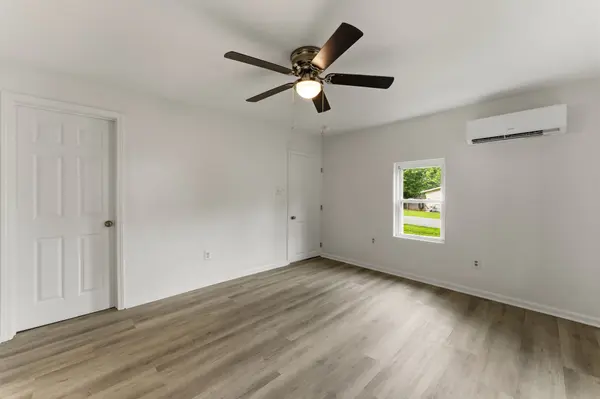 203 Gayle Way, Bowling Green, KY 42101