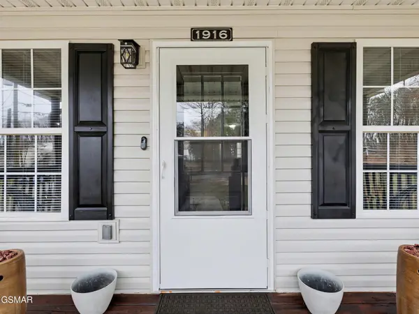1916 Big Chiefs Skyview Drive, Sevierville, TN 37876