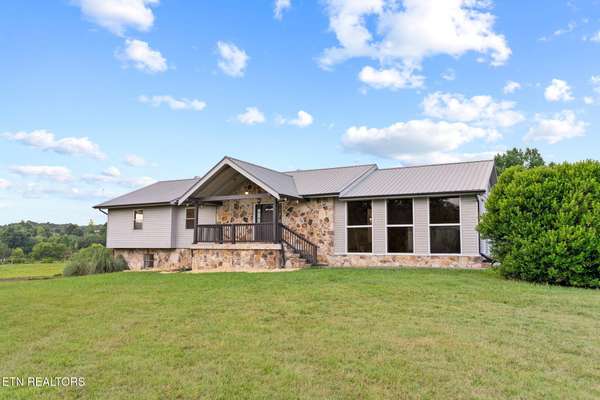 162 County Road 82, Athens, TN 37303