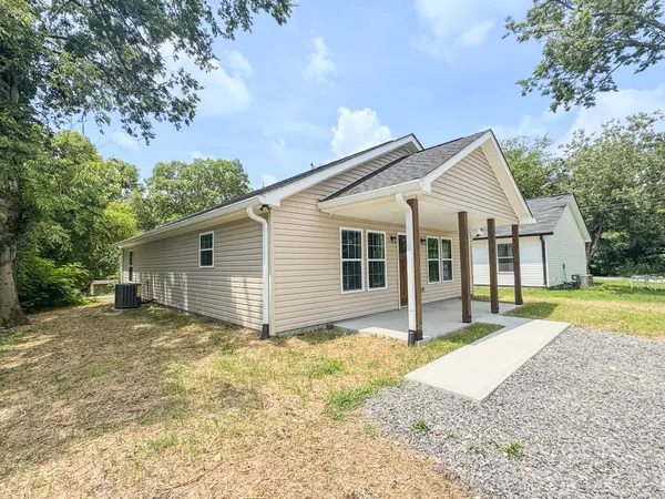 127 Foxall St, Hartsville, TN 37074
