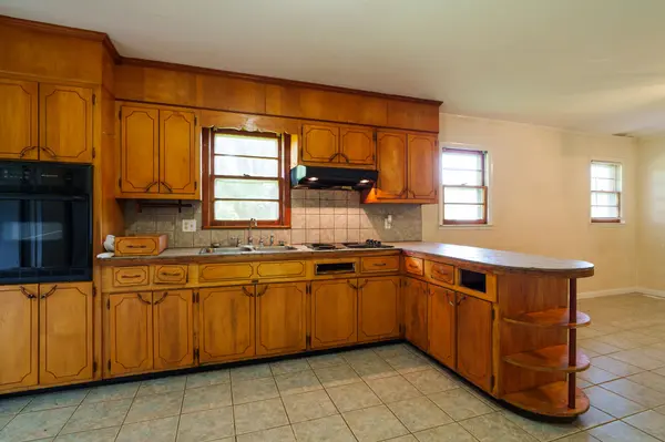 1238 Springdale Dr, Cookeville, TN 38501